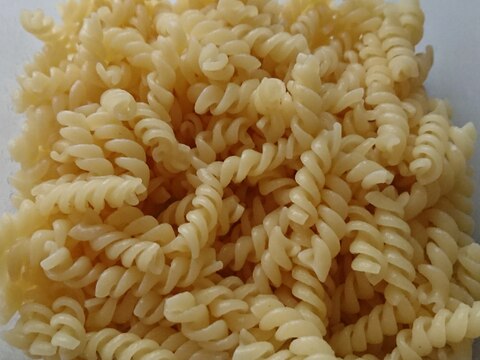 レンジで茹でるマカロニ